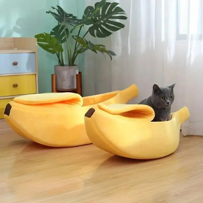 Cozy Banana-Shaped Winter Pet Bed - Bear Hugs