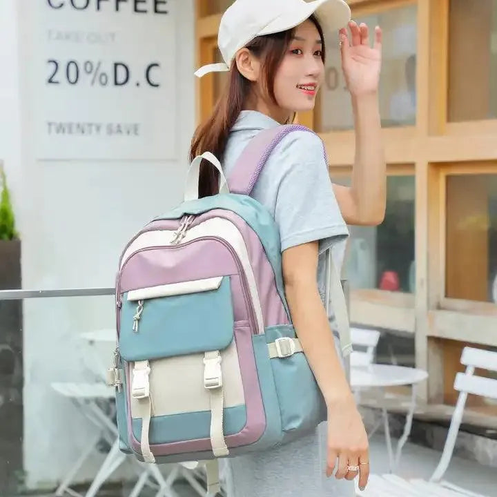 Feather-Light Fashion College Backpack - Bear Hugs