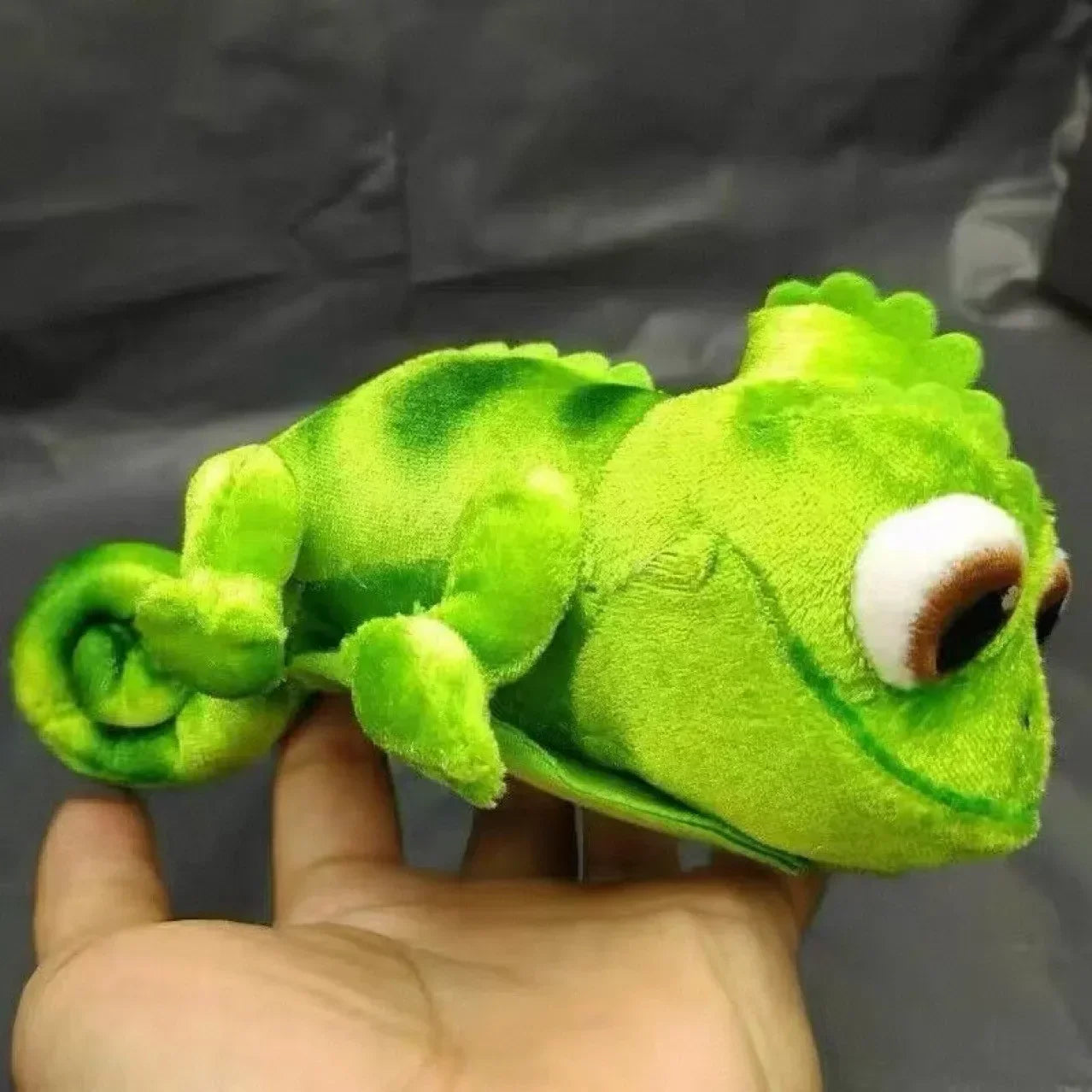 Sac à main Pascal Raiponce Disney Princess Rubies caméléon vert accessoire déguisement