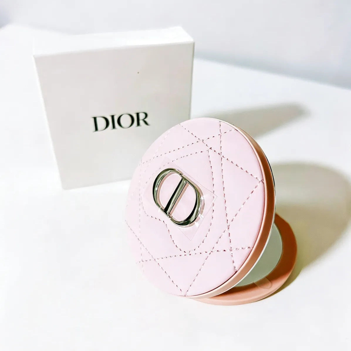 Miroir de maquillage portable design D Luxe 