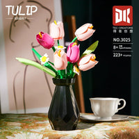 Tulip Bouquet Building Blocks (223 Pcs)