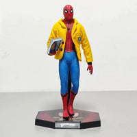 Spiderman Homecoming School Jacket Deluxe Figure (18 cm)