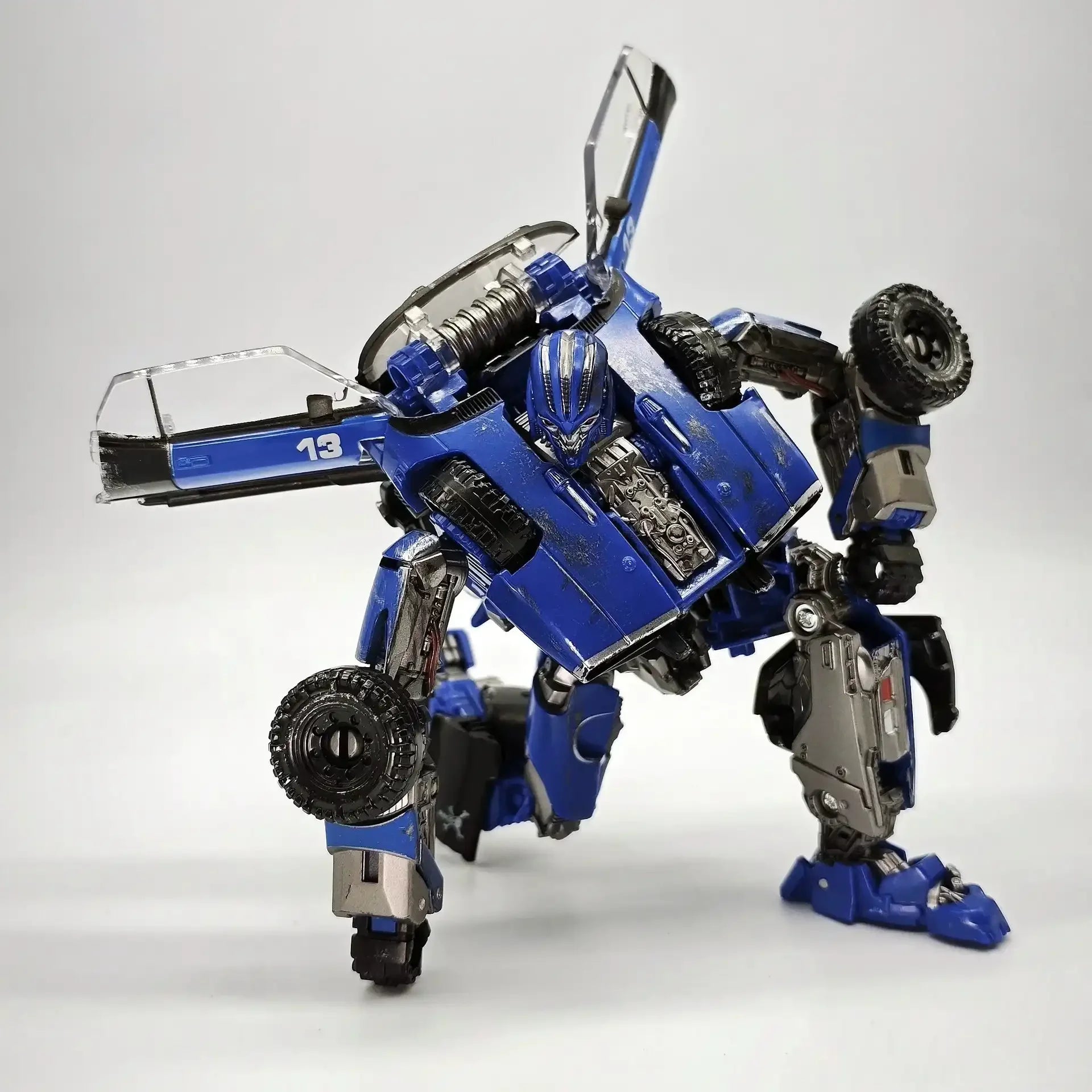 BAIWEI TW-1033 Dropkick Figure (16 cm)