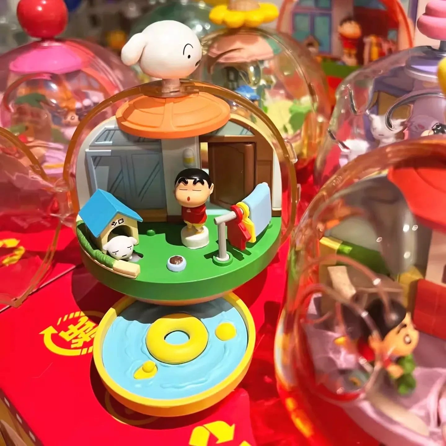 Crayon Shinchan Magnetic Rotating Blind Box