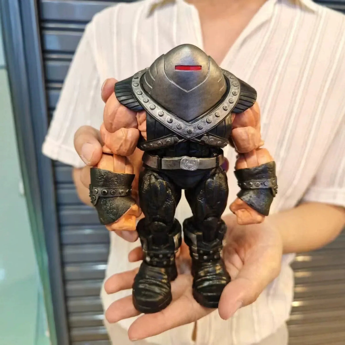 Marvel Juggernaut Heavyweight Villain Action Figure (22 cm)