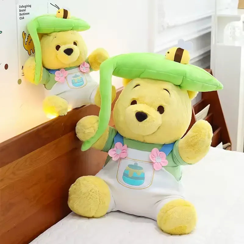 Honey Bear Leafy Decor Plush (33 cm)