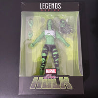 Legends Indestructible She-Hulk Figurine (15 cm)
