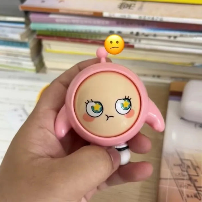 Egg Party Face-Changing Mini Figurine