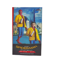 Spiderman Homecoming School Jacket Deluxe Figure (18 cm)