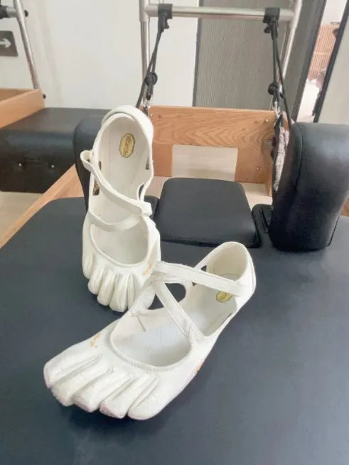VibeRM EVO Five Finger Indoor Fitness Split Toe Shoes