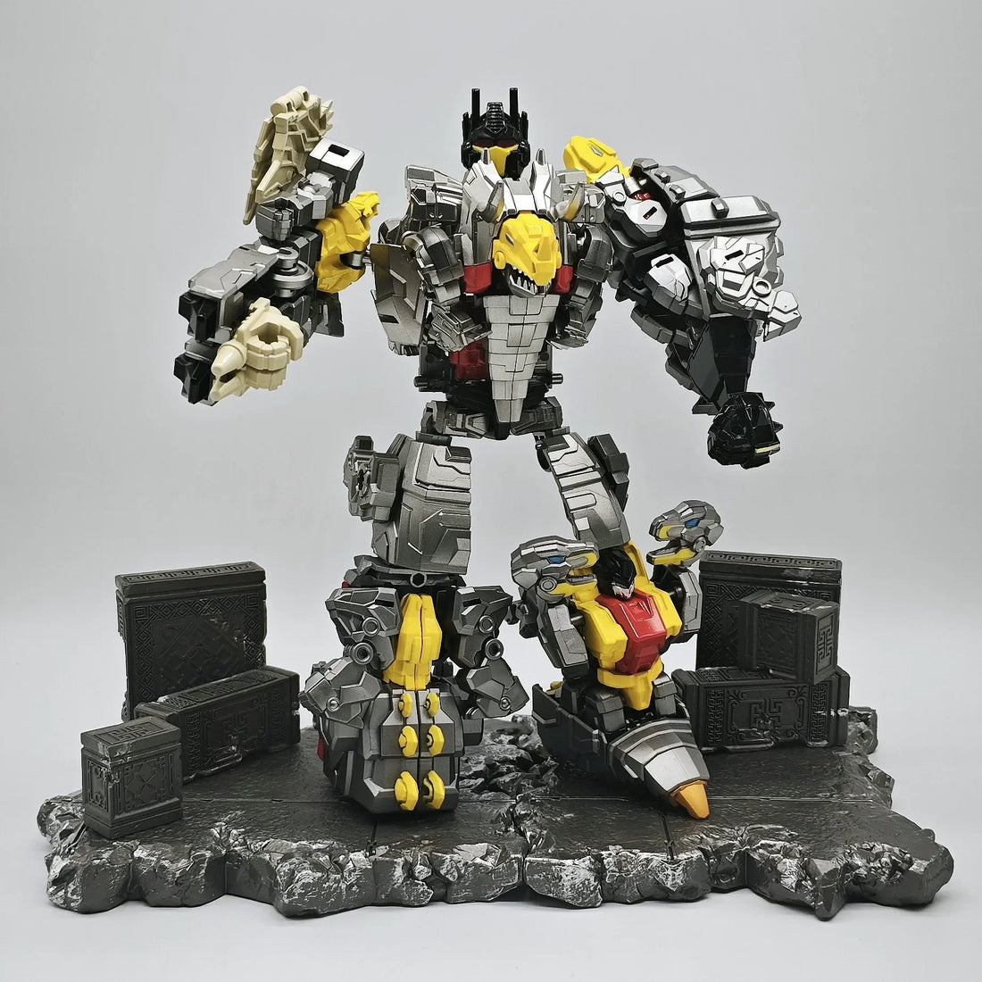 Yuanye D3005 Dinobot 6-in-1 Figure (21 cm)
