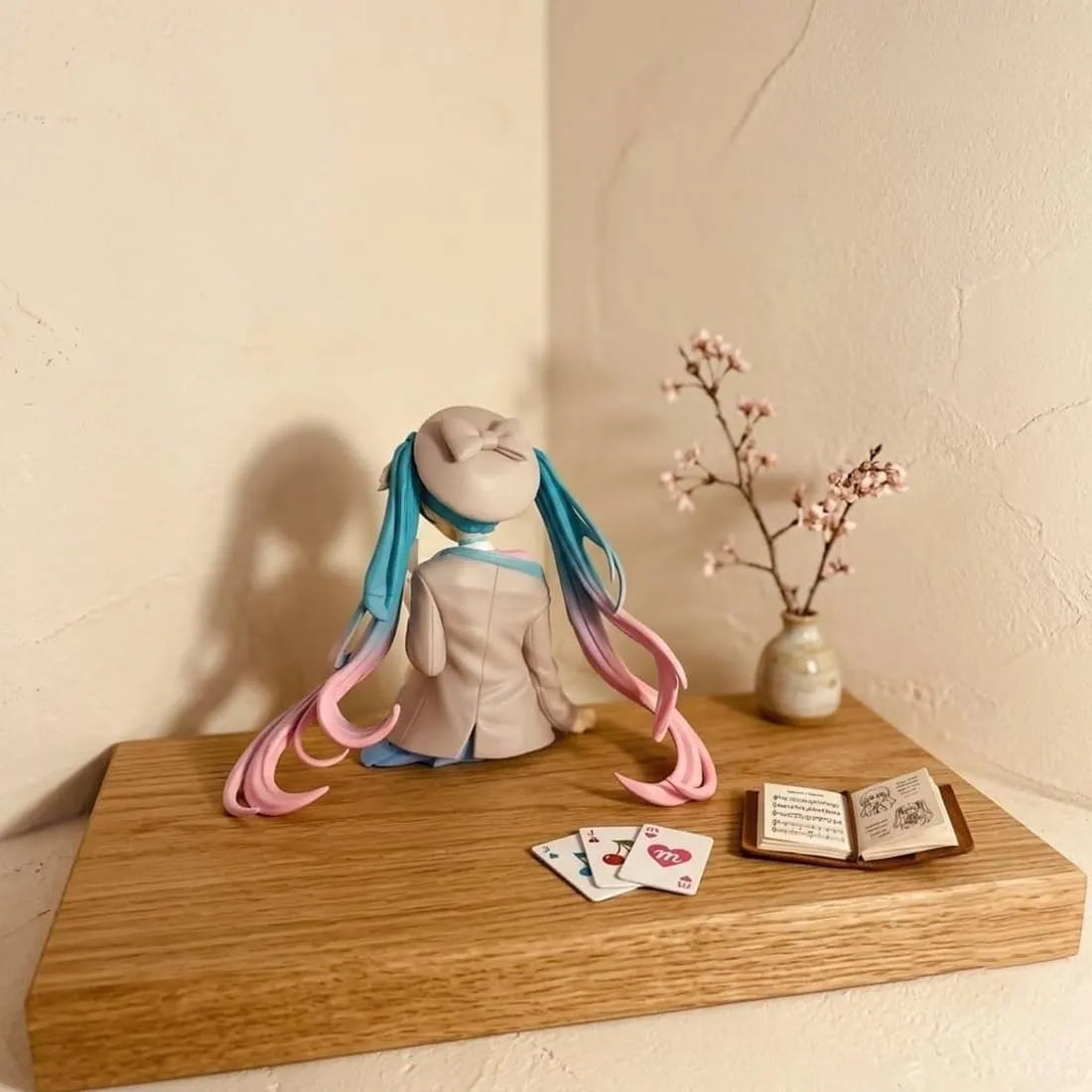 Hatsune Miku Love Blazer Noodle Stopper Figure