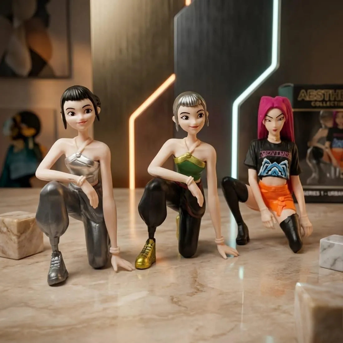 K-Pop Demon Hunters Kneeling Posture Figures