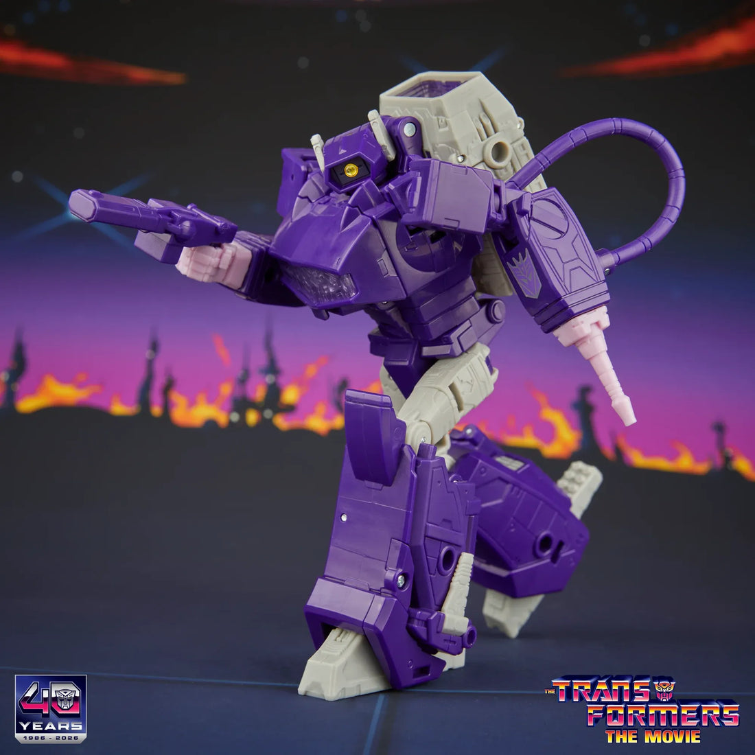 Transformers SS Voyager Class Shockwave Action Figure