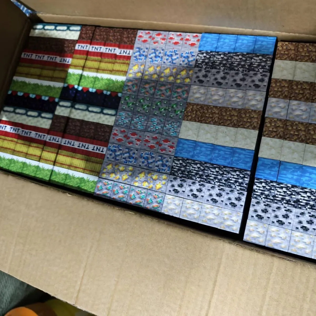 Mini Magnetic Pixel World Building Blocks