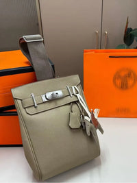 Luxe Horse Carriage Hac A Dos GM Chest Bag