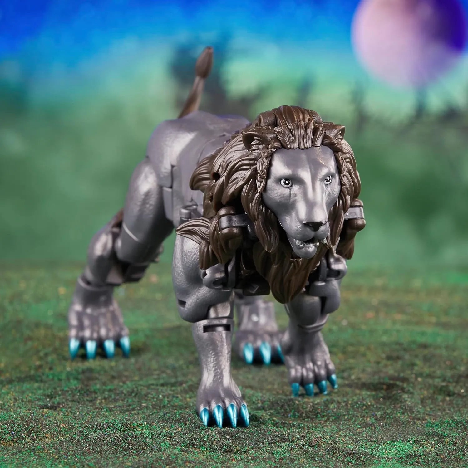 Transformers Legacy Evolution Voyager Nemesis Leo Figure