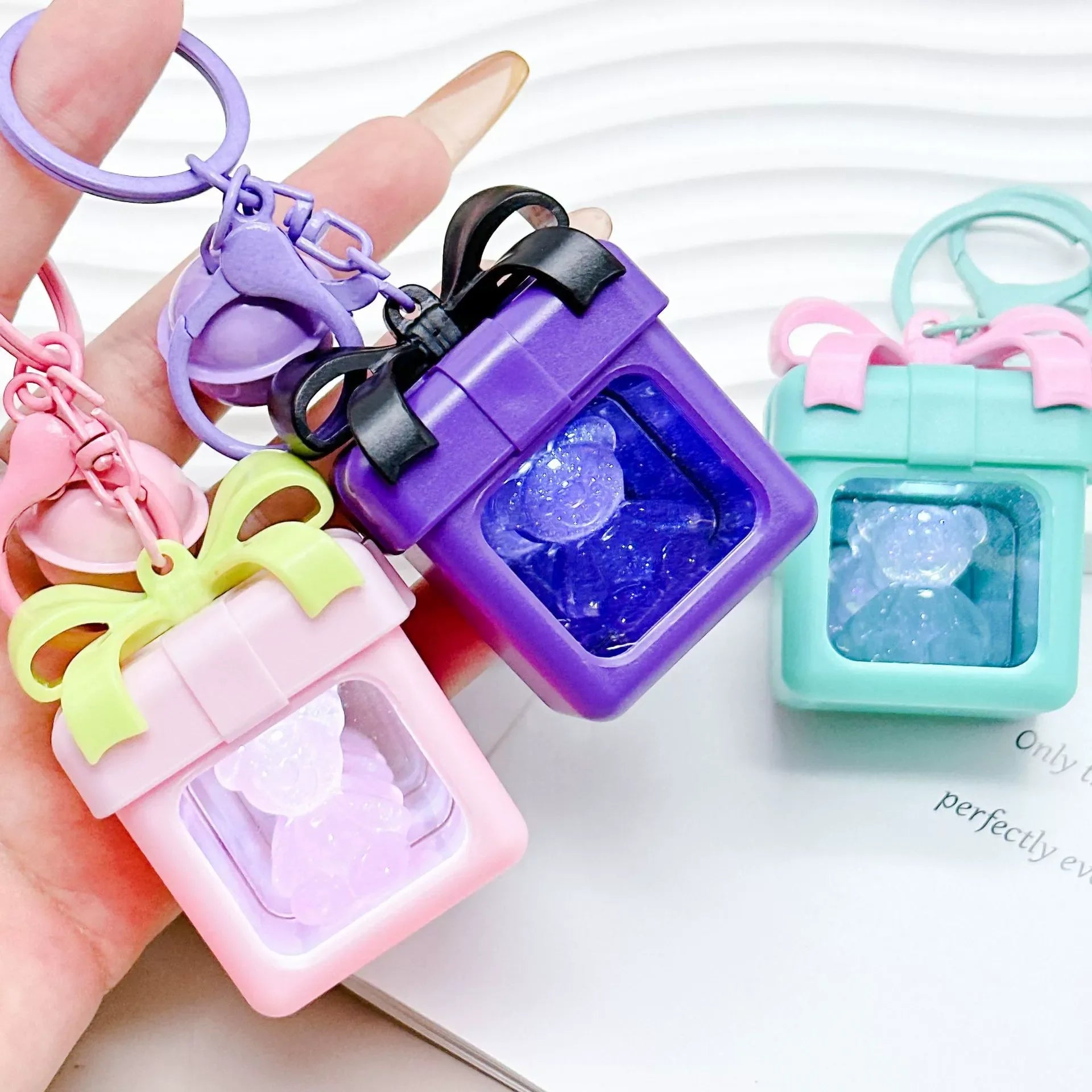 Illuminated Beary Gift Box Keychain