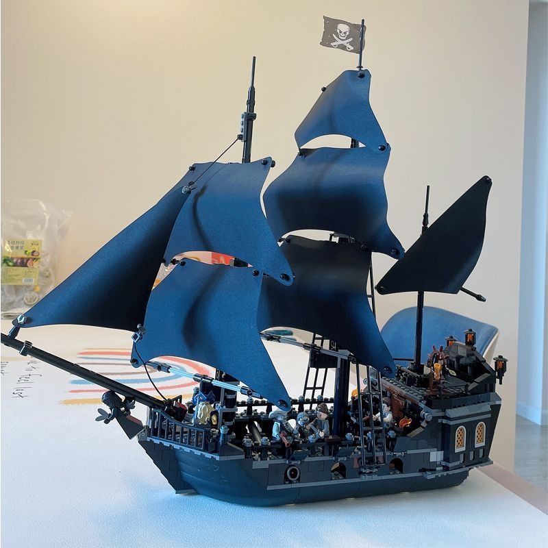 Jack Sparrow’s Pirate Ship Building Blocks (2862 Pcs)