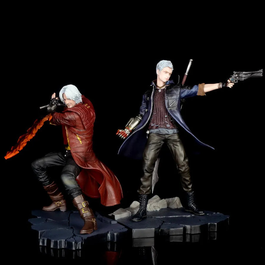Dante & Nero Devil May Cry Statues