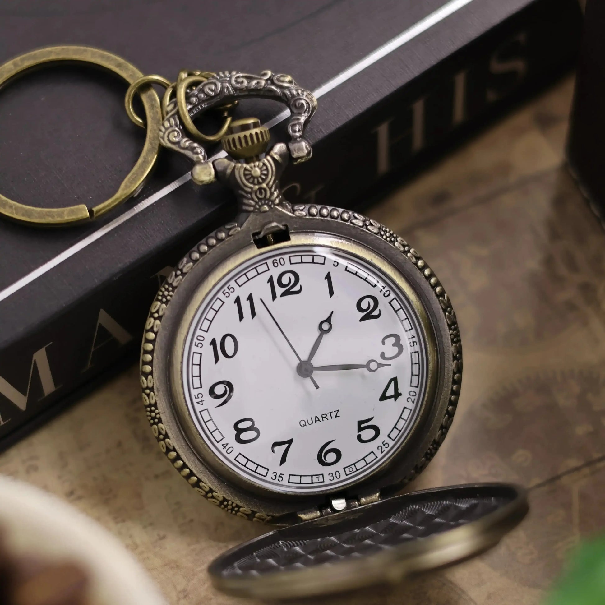 Classic Elegance Pocket Watch Keychain