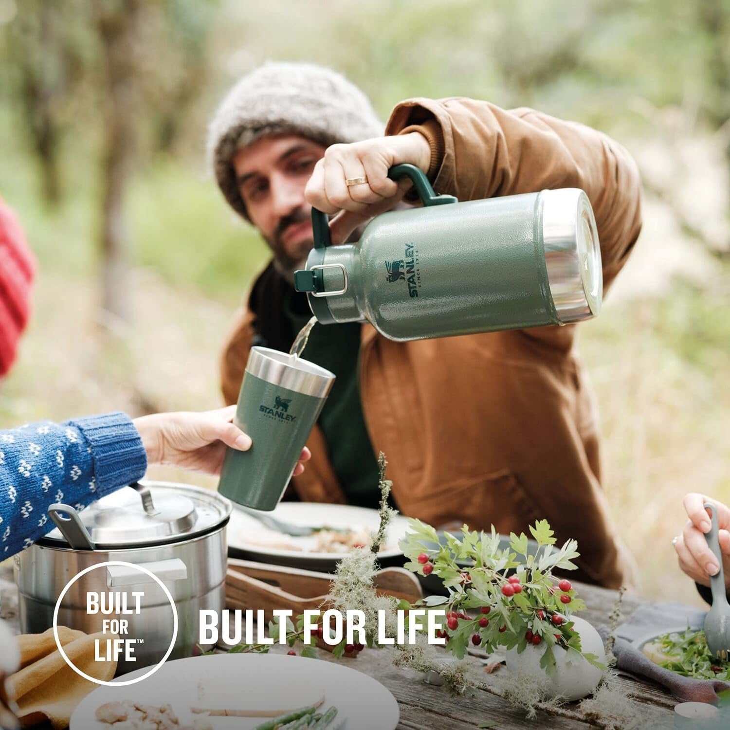 Stanley Classic Easy-Pour Growler (64 oz)