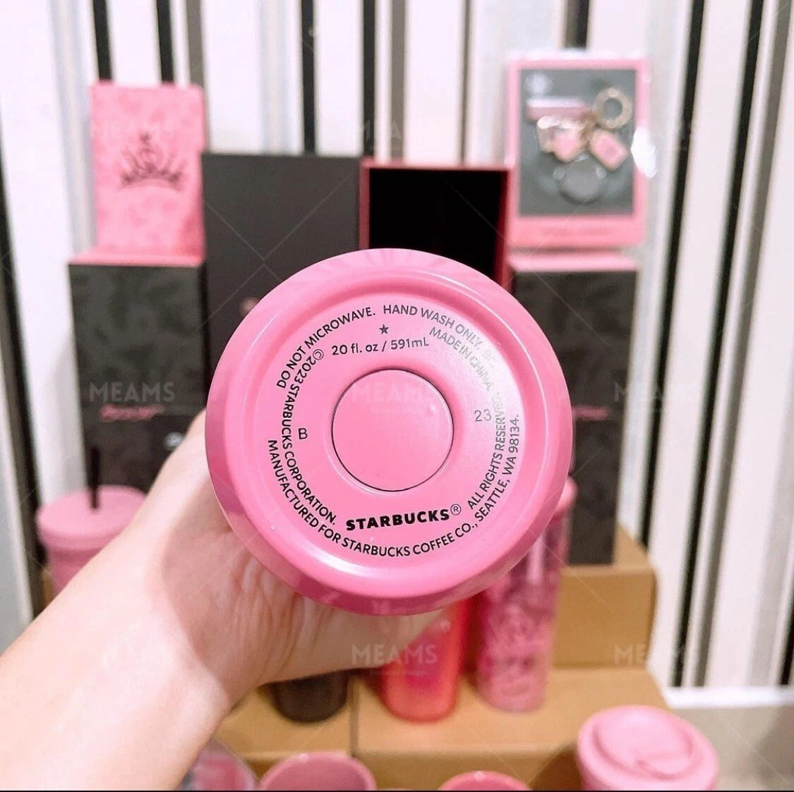 StarBX BlackPink Cherry Blossom Bottle (591 ml)