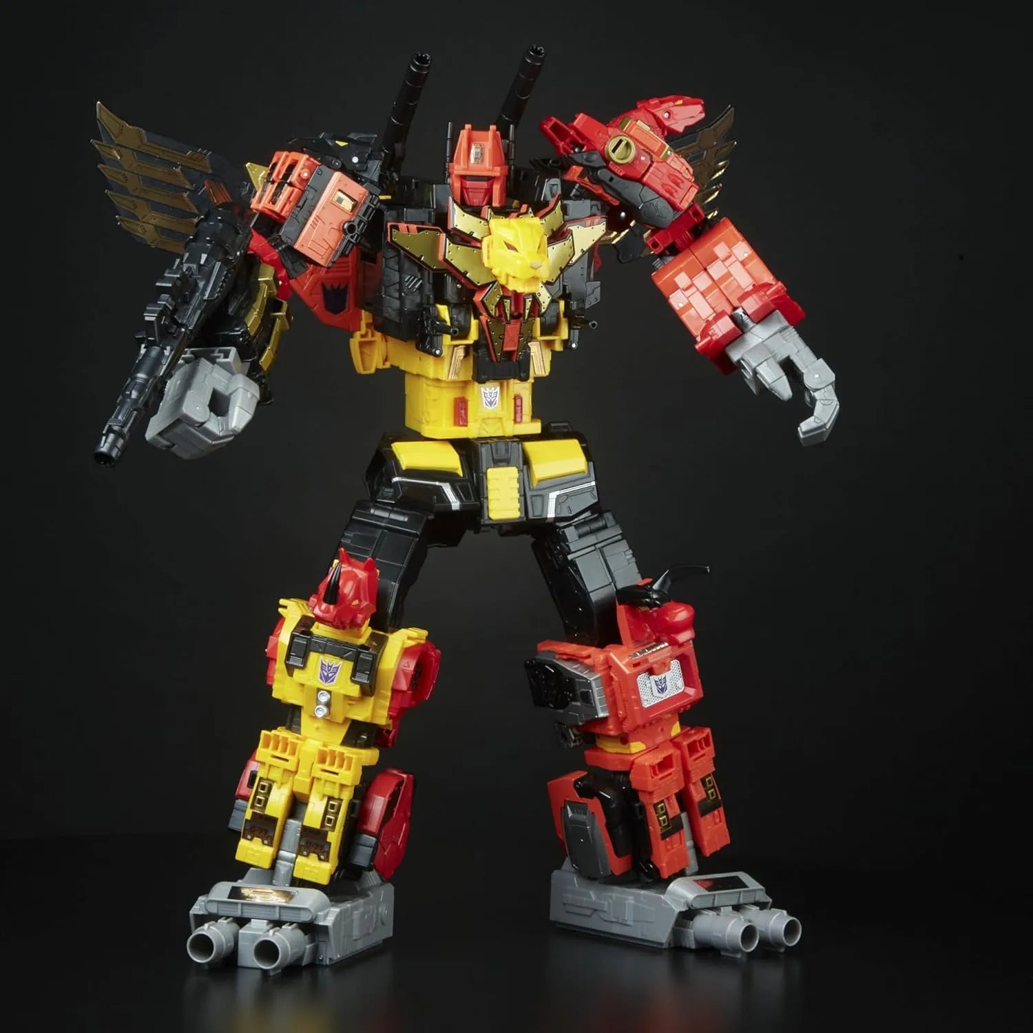 Transformers Titan Class Predaking Combiner Box Set
