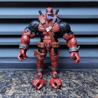 Venom as Deadpool Deluxe Figure (22 cm)