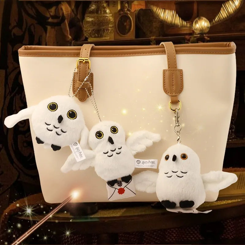 Magnetic Messenger Hedwig Plush Pendant