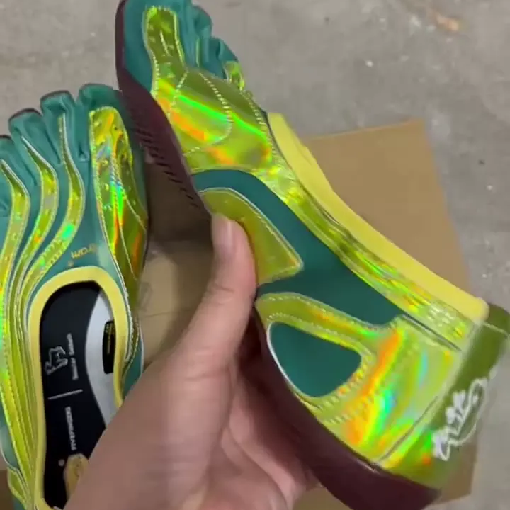 VibeRM FlexGrip Five-Finger Studio Shoes