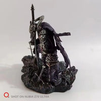 Dark Souls Artorias the Abysswalker Kneeling Figurine (15 cm)