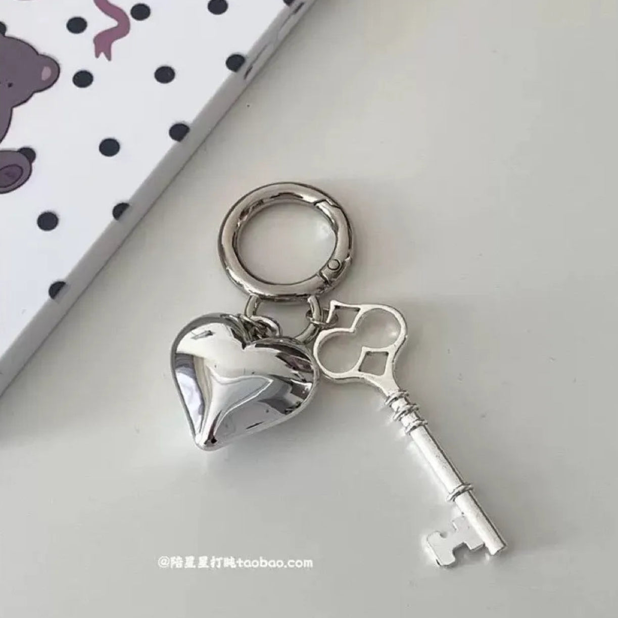 Metallic Silver Heart Lock & Key Luxury Bag Charm
