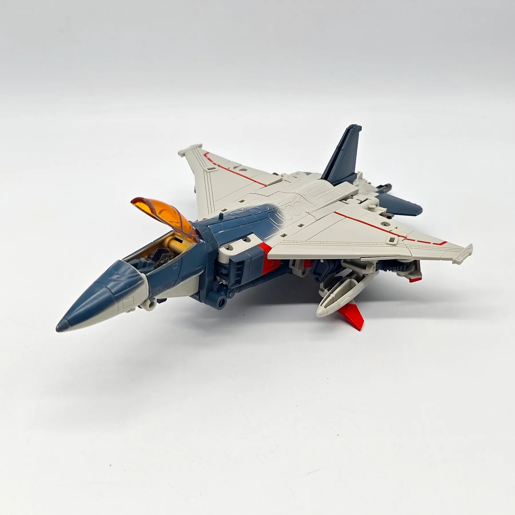 BAIWEI TW-1037 Blitzwing Figure