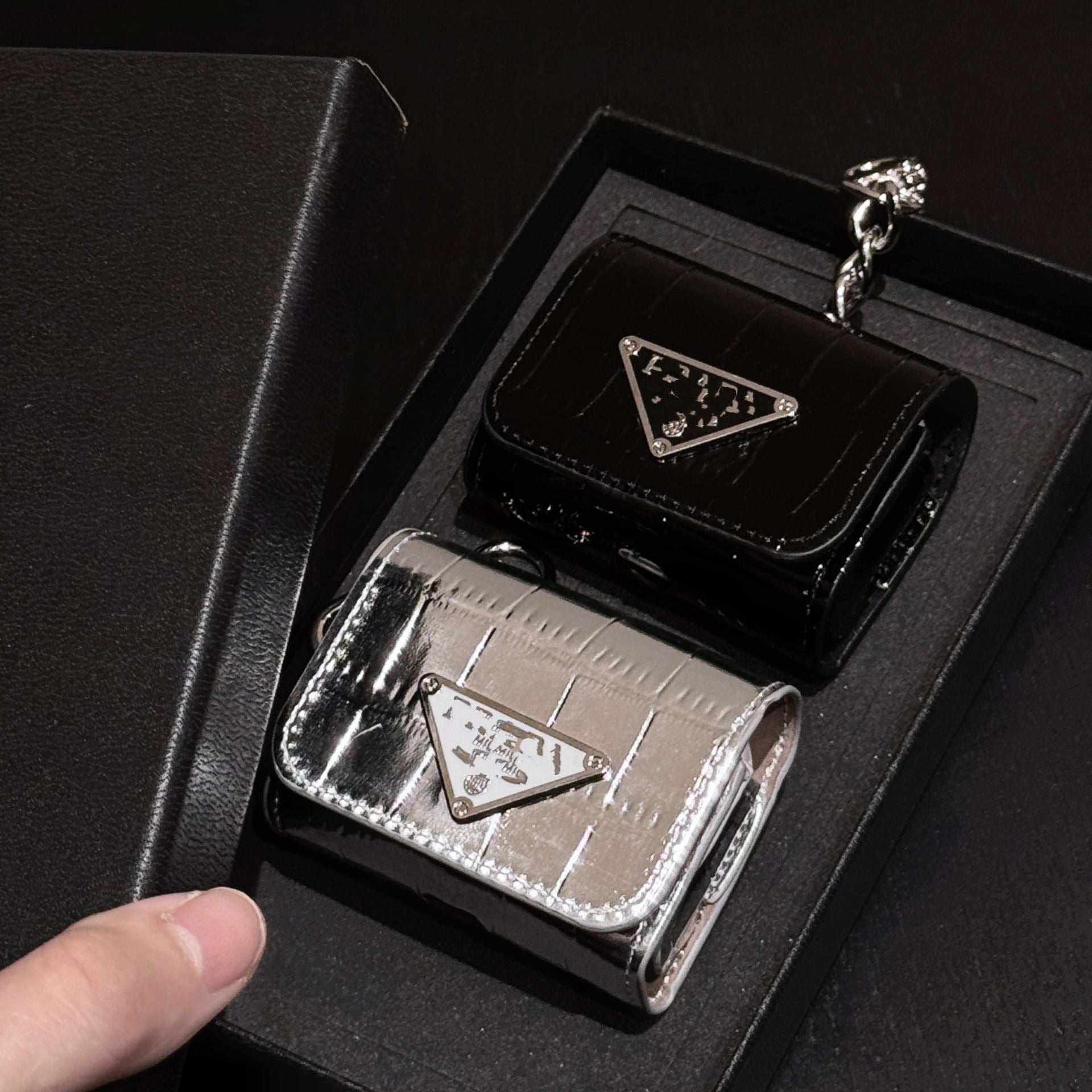 PRemium Avant-Garde Triangle Croc Case (For AirPods)