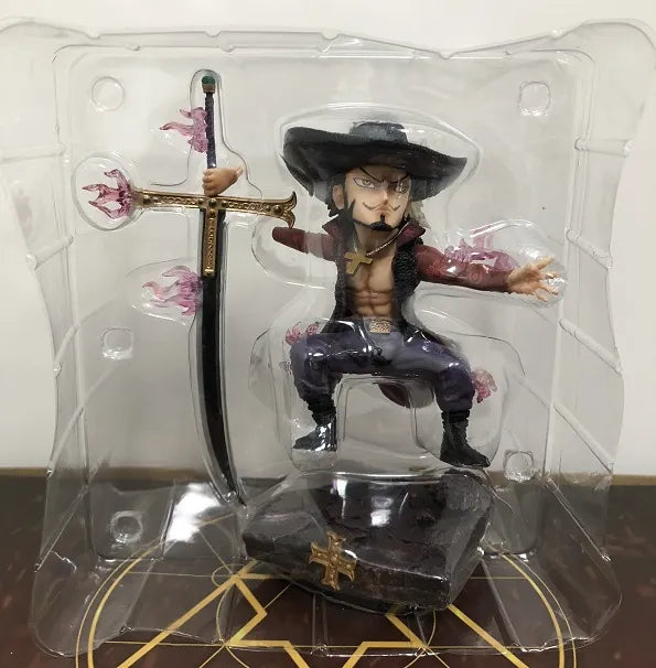 One Piece Dracule Mihawk Chibi Battle Figure