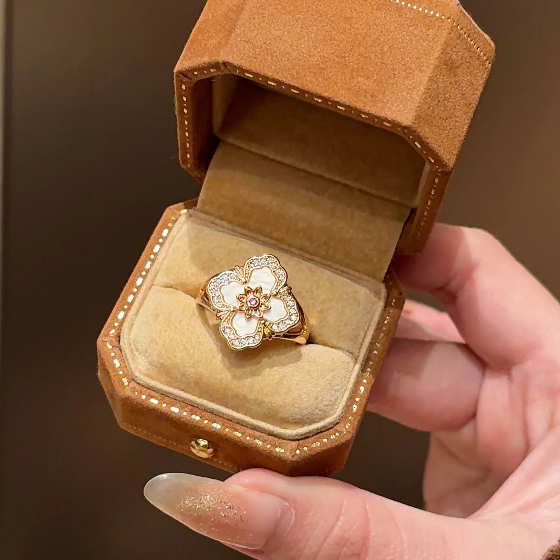 Four-Leaf Clover Mother of Pearl Ring