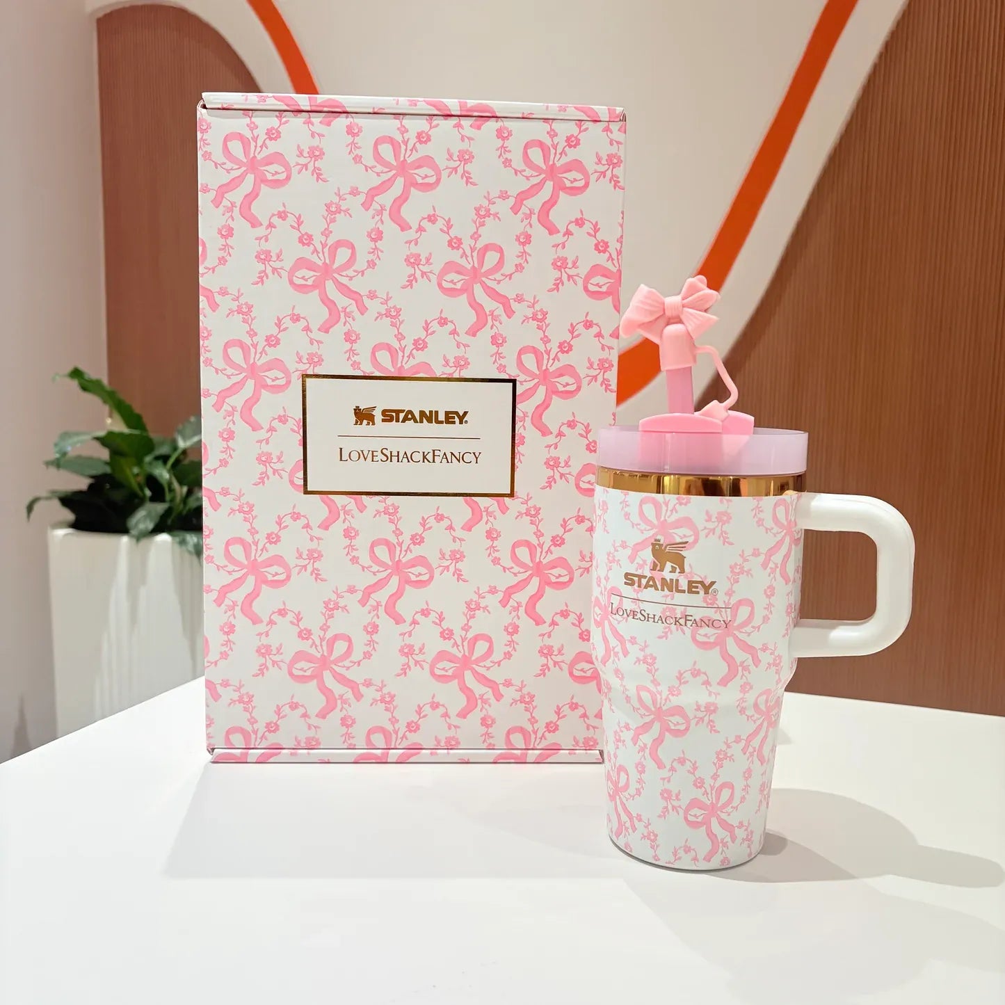 Stanley x LoveShackFancy Flowstate Quencher