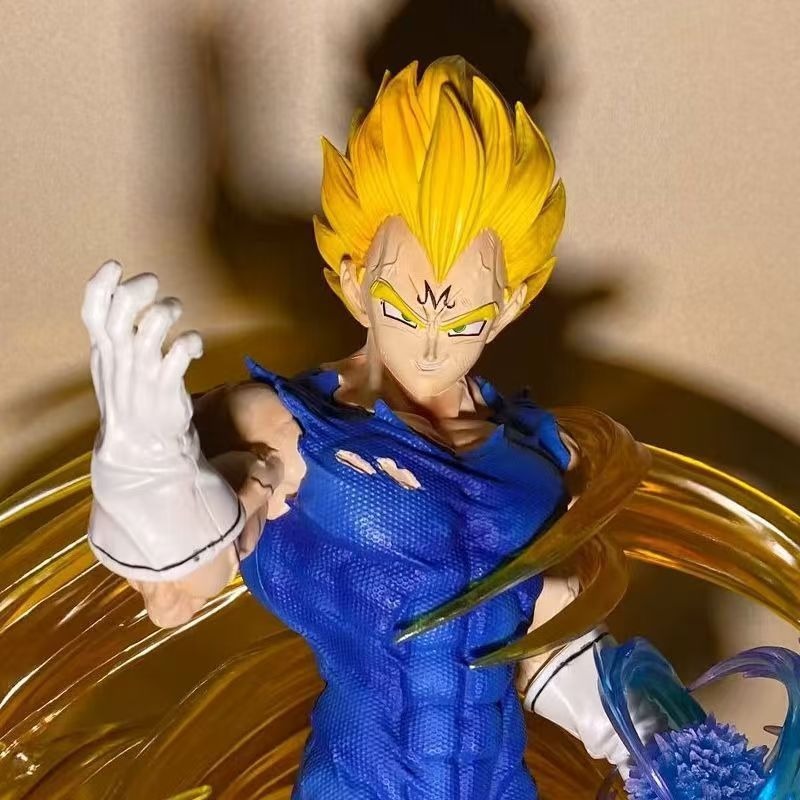 Vegeta Royal Saiyan LED GK Figure Statue (45 cm)