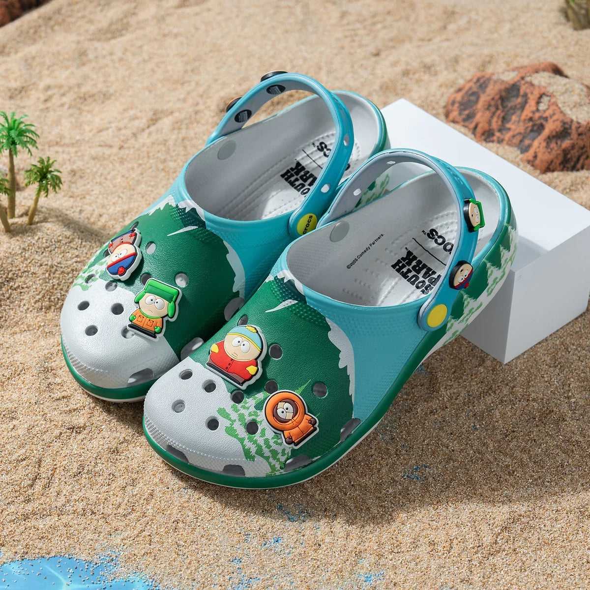 South Park Snowy Peaks Slip-On Clogs
