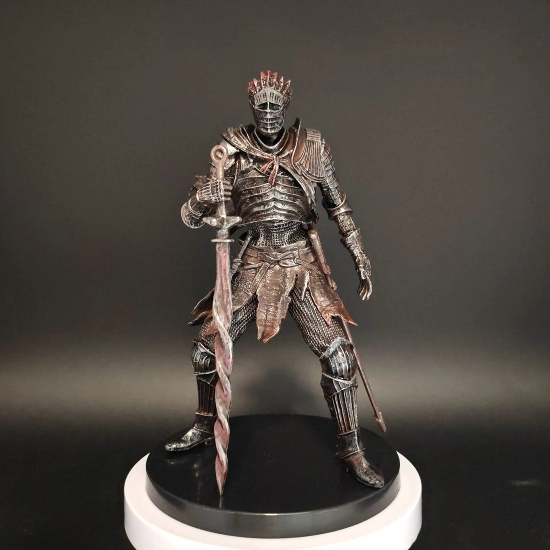Dark Souls Soul of Cinder Action Figure (18 cm)