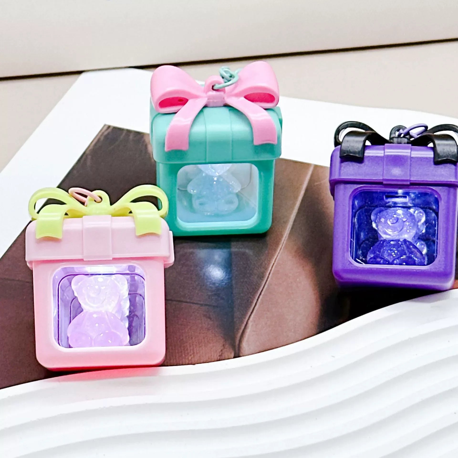 Illuminated Beary Gift Box Keychain