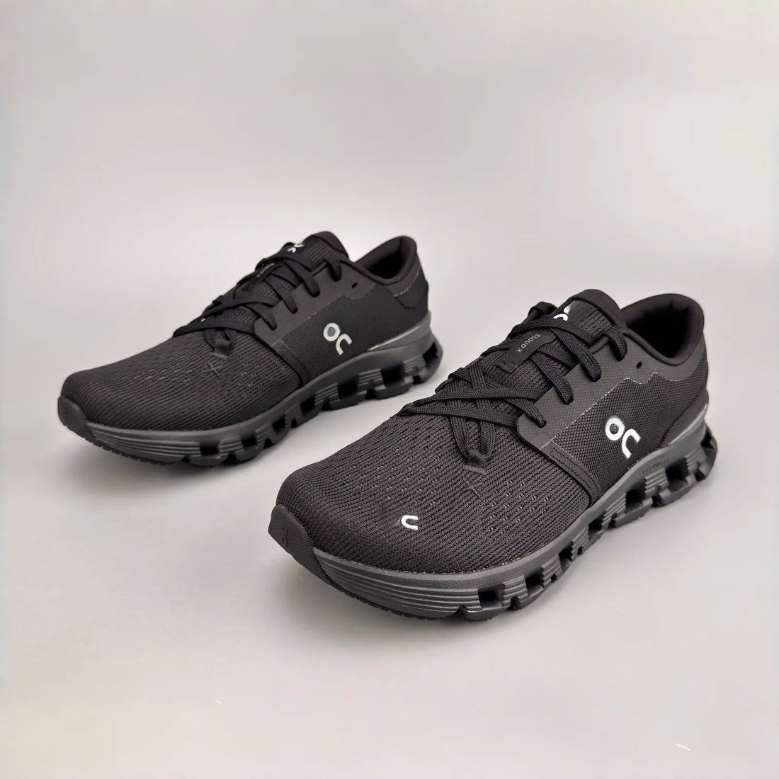 On Running Cloud X 4 Versatile Training Sneakers