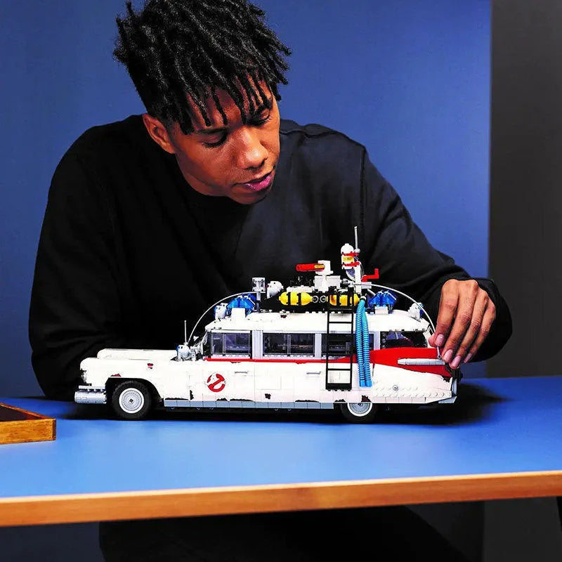 Ghostbusters ECTO-1 Collector’s Blocks (2,352 Pcs)