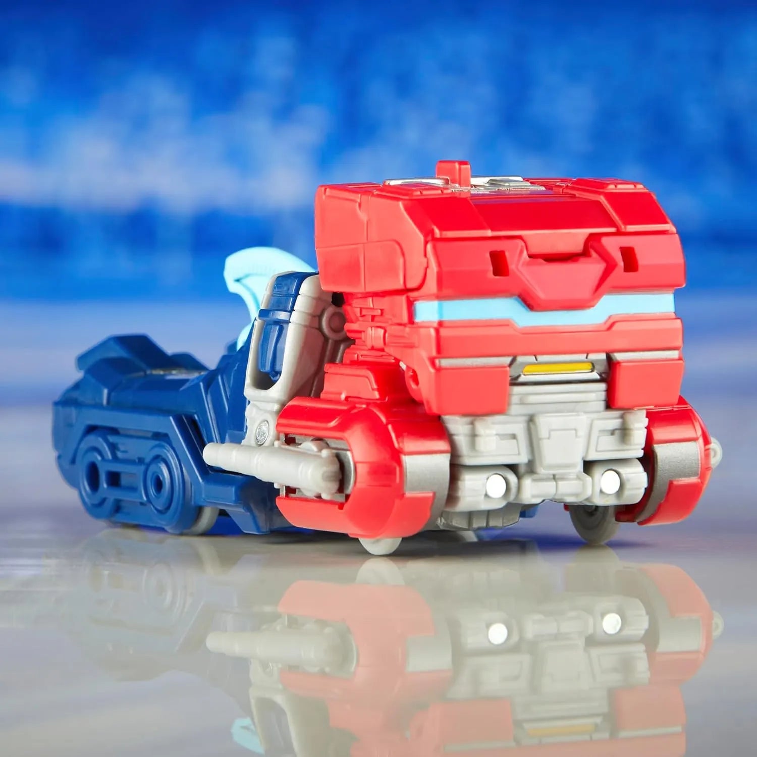 Transformers One OD-01 Deluxe Class Optimus Prime Action Figure