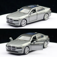 BMW i7 1:47 Die-Cast Luxury Car