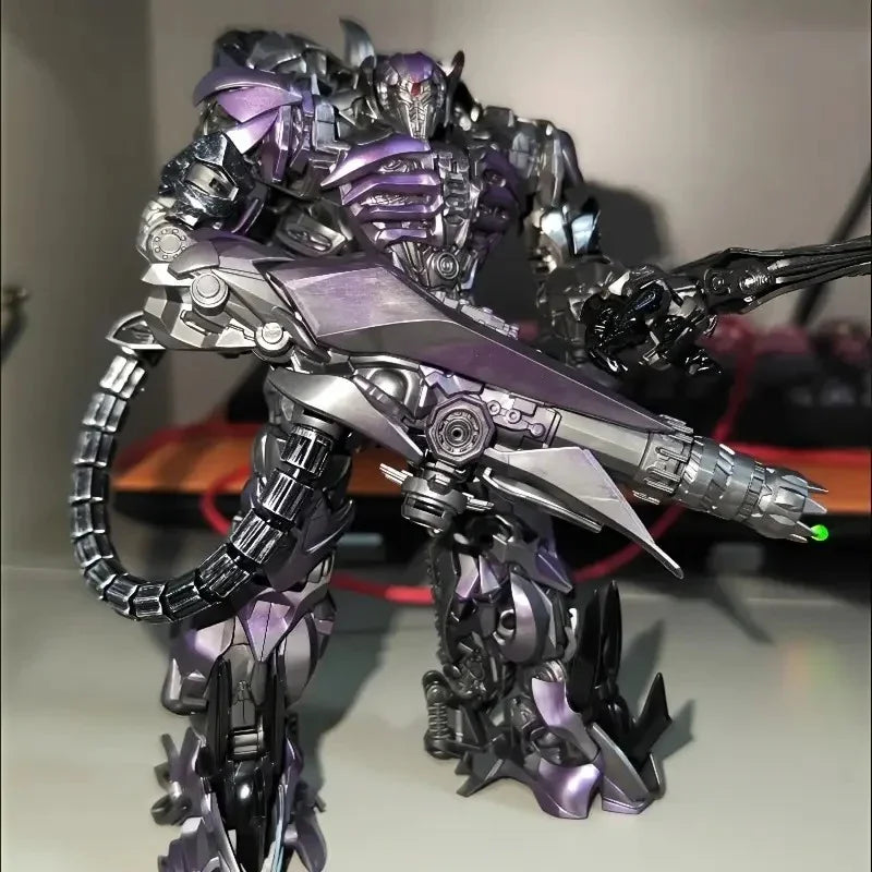 Trans4mers Deceptive Shockwave Figure (28 cm)