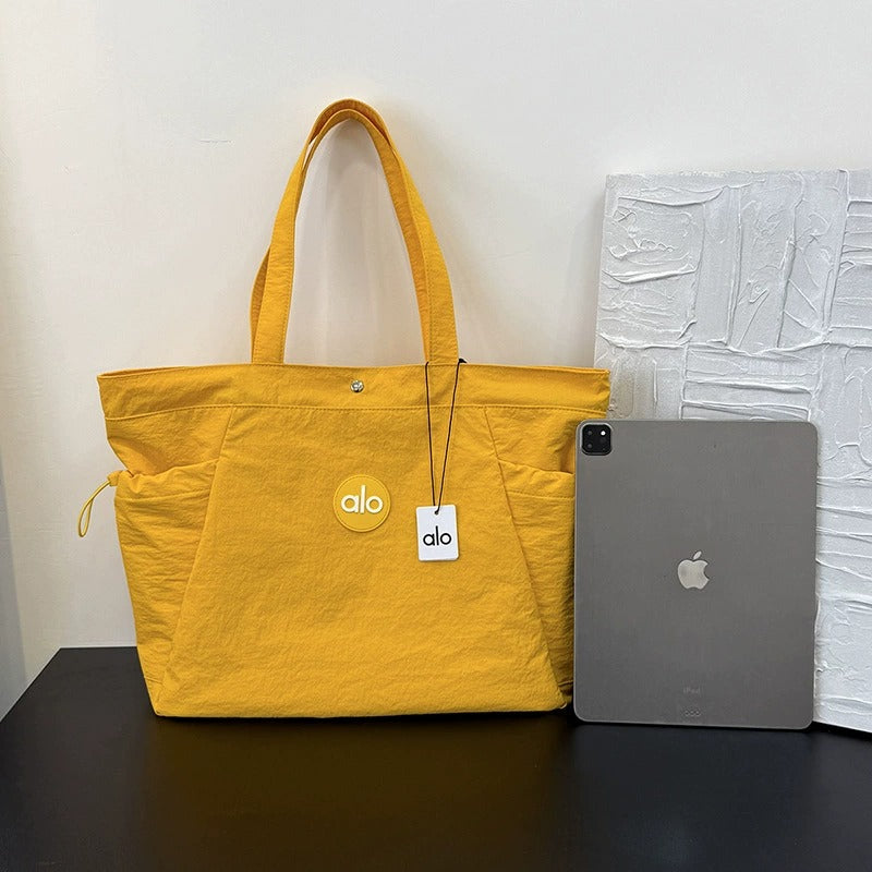 Alo Aura Universal Tote Bag