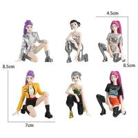 K-Pop Demon Hunters Kneeling Posture Figures
