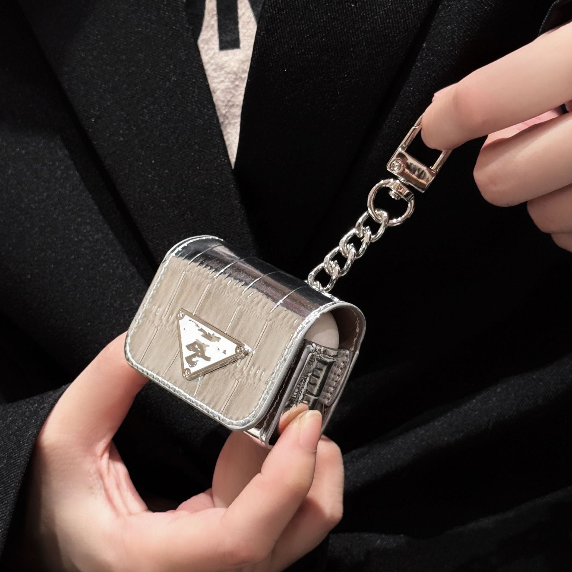 PRemium Avant-Garde Triangle Croc Case (For AirPods)